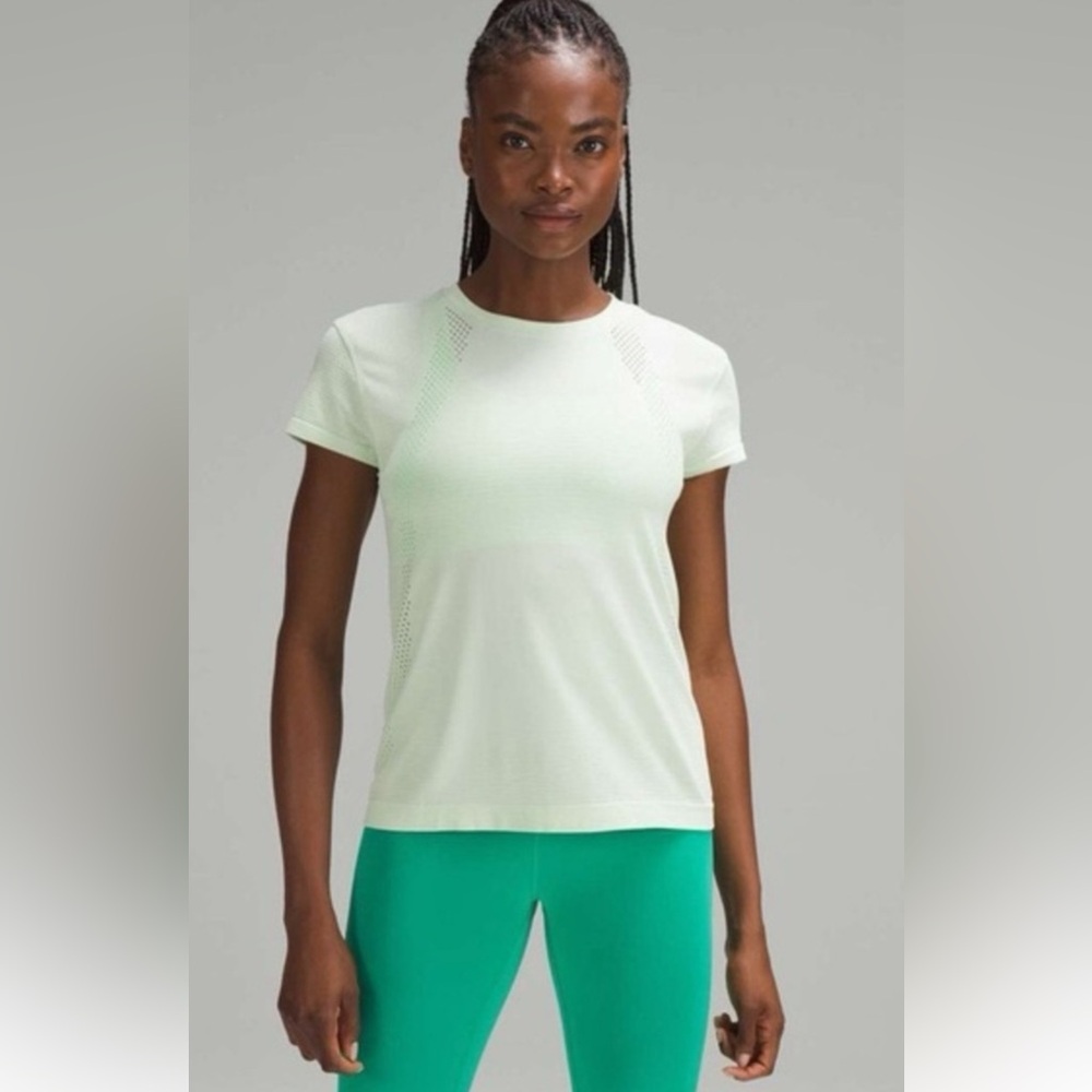 Lululemon Train To Be Short Sleeve Mint Tee NWT